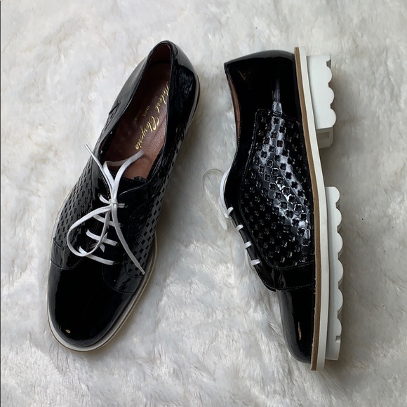 Robert Clergerie Athletic Sneaker Oxford Flat - Picture 2 of 8